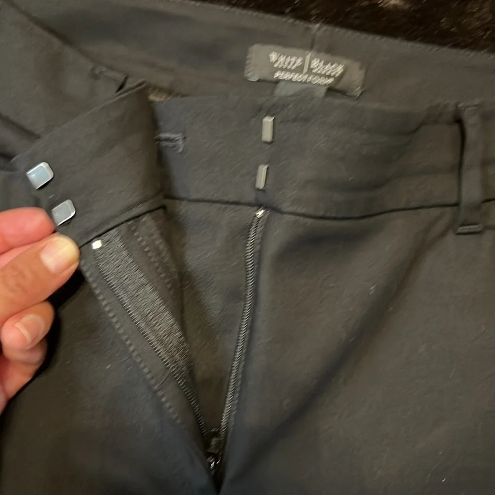White House Black Market Crop Pants SZ 8